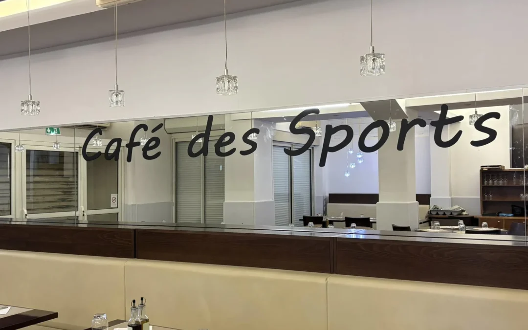 L’enseigne drapeau double face LED : un atout majeur pour les commerces de Cabestany